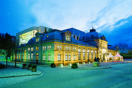 Baden-Baden_Festspielhaus_01_20x30