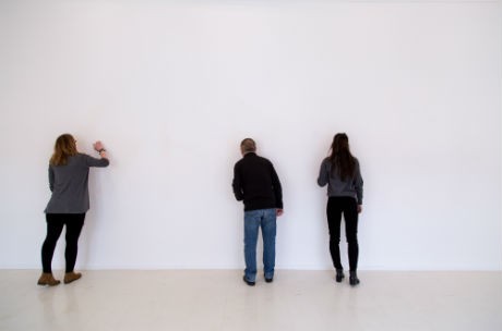 Heribert Friedl ohne Titel (Sarabriga) Installationsansicht Stadtgalerie Saarbrücken Foto Anton Minayev