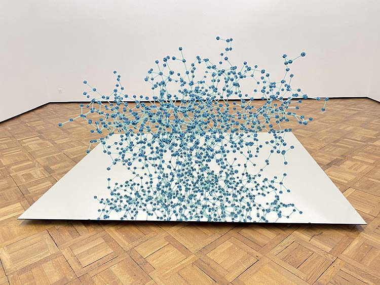 Prix Evard Kunsthalle Messmer, Angelika Schori, Under the sea cloud, Déchets plastiques en mer (recyclés) 2019-2020 © Messmer foundation