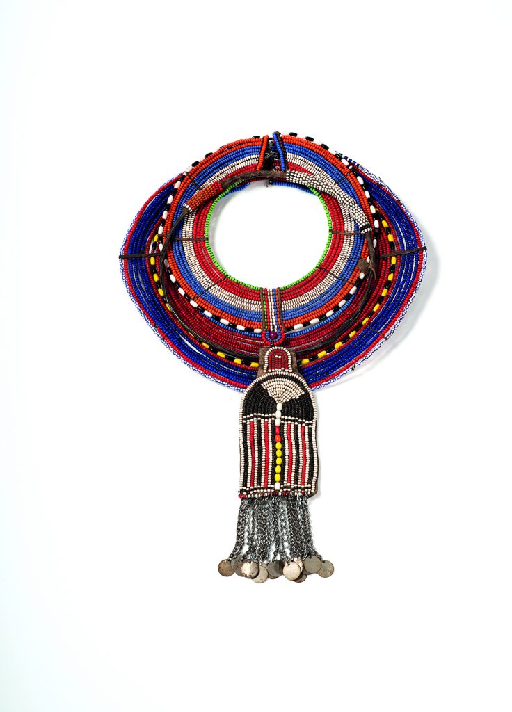 Collier Imankeek, Kenya, Massai, XXe siècle. Schmuckmuseum Pforzheim, Collection ethnographique Eva et Peter Herion © Petra Jaschke