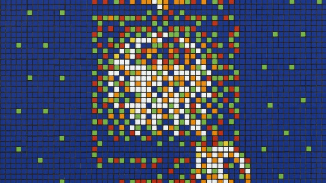 Invader, Rubik Saturday Night Fever, cubes de Rubik sur perspex, 2011 © Courtesy Galerie Le Feuvre et Rose, photo. Jean-Louis Losi © ADAGP, 2019