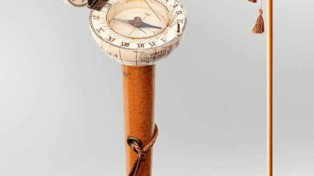 Canne à système avec globe, boussole et cadran solaire
Ivoire
Angleterre 1870
Prêt: collection privée de la région