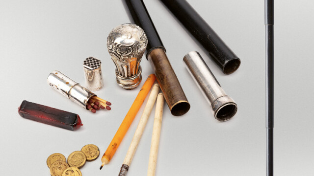 Canne à système avec ustensiles d’écriture et sceau
Vers 1890
Prêt: collection privée de la région