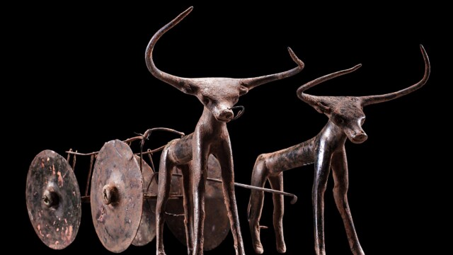 Modell eines Wagens mit Ochsengespann, Bronze, Nord-Syrien, 3. Jt. v. Chr. 
© Ruedi Habegger, Antikenmuseum Basel und Sammlung Ludwig