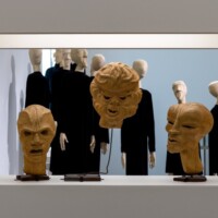 Eva AEPPLI
Érinyes I, II et III, 1977
Groupe de 48 (détail), 1969-1970
© Susanne Gyger, Lucerne / Photo : Centre Pompidou-Metz / Marc Domage / 2022 / Exposition Le Musée sentimental d’Eva Aeppli