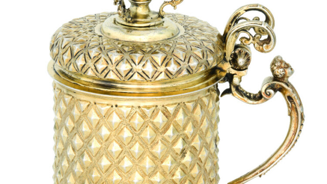 Deckelhumpen mit Diamantdekor, Collection Privée Bâle