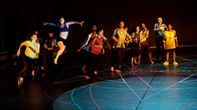 EXIT ABOVE © Anne Van Aerschot