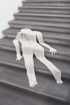 Valentine Cotte, On m'appelle cotte de maille, vue de l'exposition Davor, danach und alles dazwischen à la Kunstalle de Bale
Collection FRAC Alsace, Sélestat (FR)
© Photo Philipp Hänger, Kunsthalle Basel