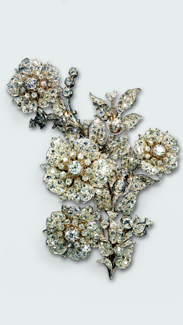 Bluetenbrosche, englofrz um 1860, Foto Guenther Meyer