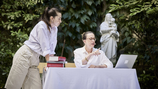 Olga Dukhovna, Un spectacle que la loi considérera comme mien © Christophe Raynaud de Lage