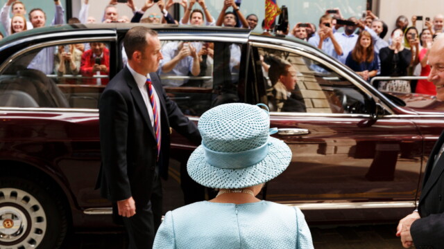 GB. England. London. The Lord Mayor's Year. The Drapers Livery's 650th Anniversary. The Queen visiting the Draper's Livery Hall. 2014.