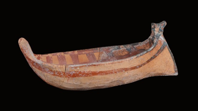Objet funéraire en forme de navire : la culture grecque était indissociable de la mer et de la navigation, Grèce, VIe–Ve siècles av. J.-C.
Grabbeigabe in Form eines Schiffes: Die griechische Kultur war unzertrennlich mit dem Meer und der Schifffahrt verbunden, Griechenland, 6.–5. Jh. v. Chr. © Antikenmuseum Basel und Sammlung Ludwig